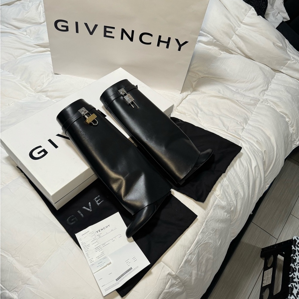 Givenchy SIZE 38 Leather Shark Lock Boots!